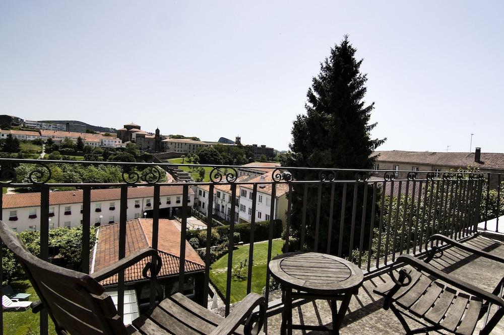 Hotel Virxe Da Cerca By Pousadas De Compostela Santiago de Compostela Zewnętrze zdjęcie